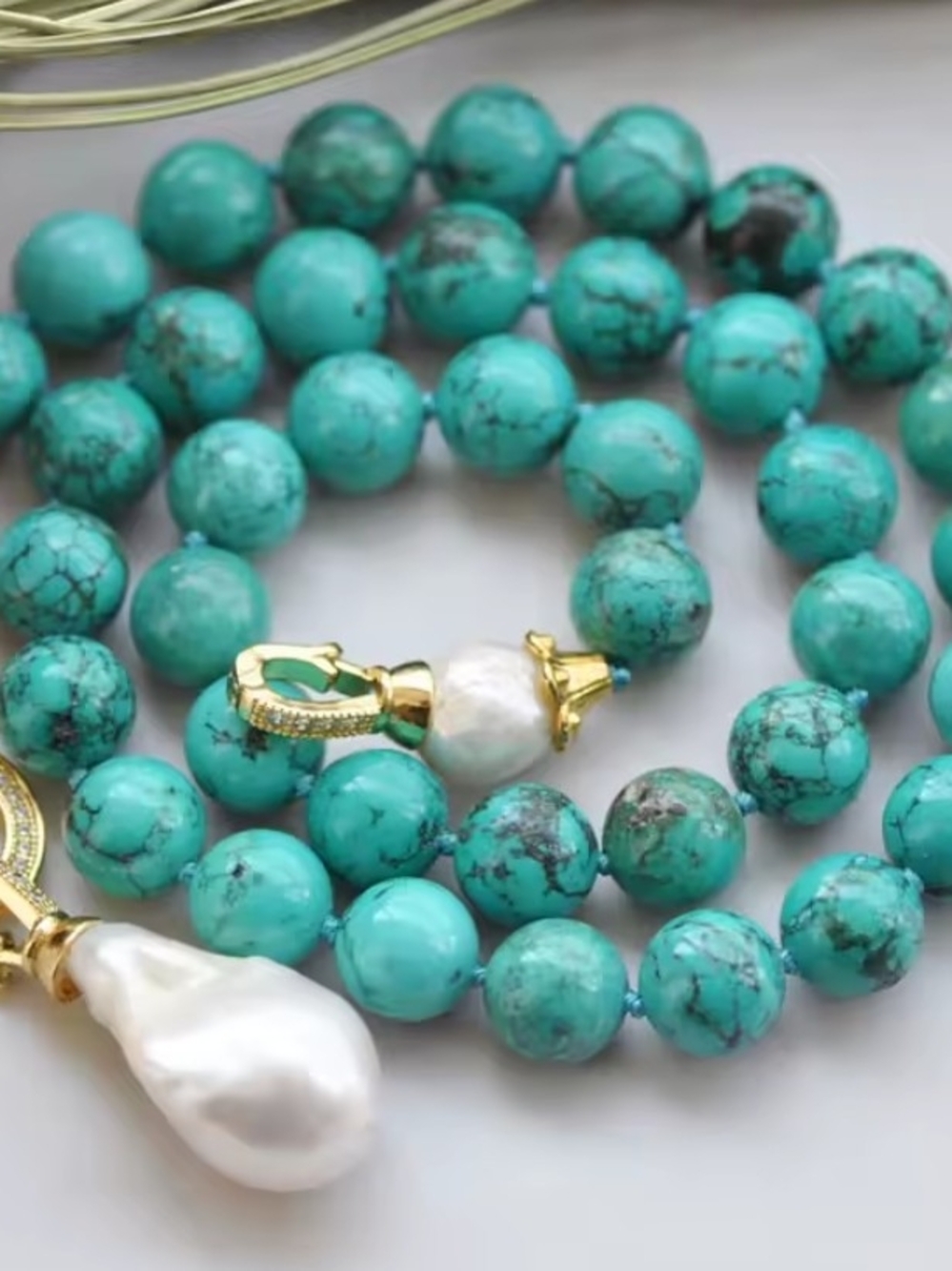 Turquoise Beaded Necklace with Baroque Pearl Pendant. 16" - Picture 4 of 4